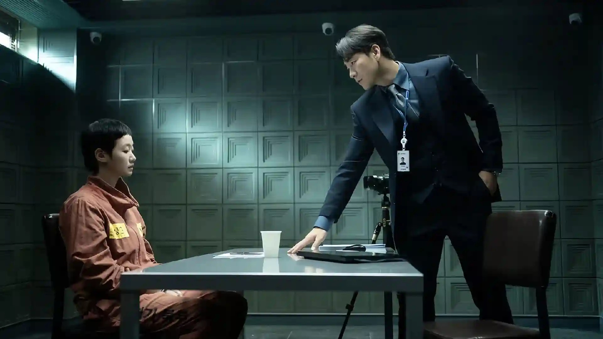 Backdrop phim Cái giá của lời thú tội