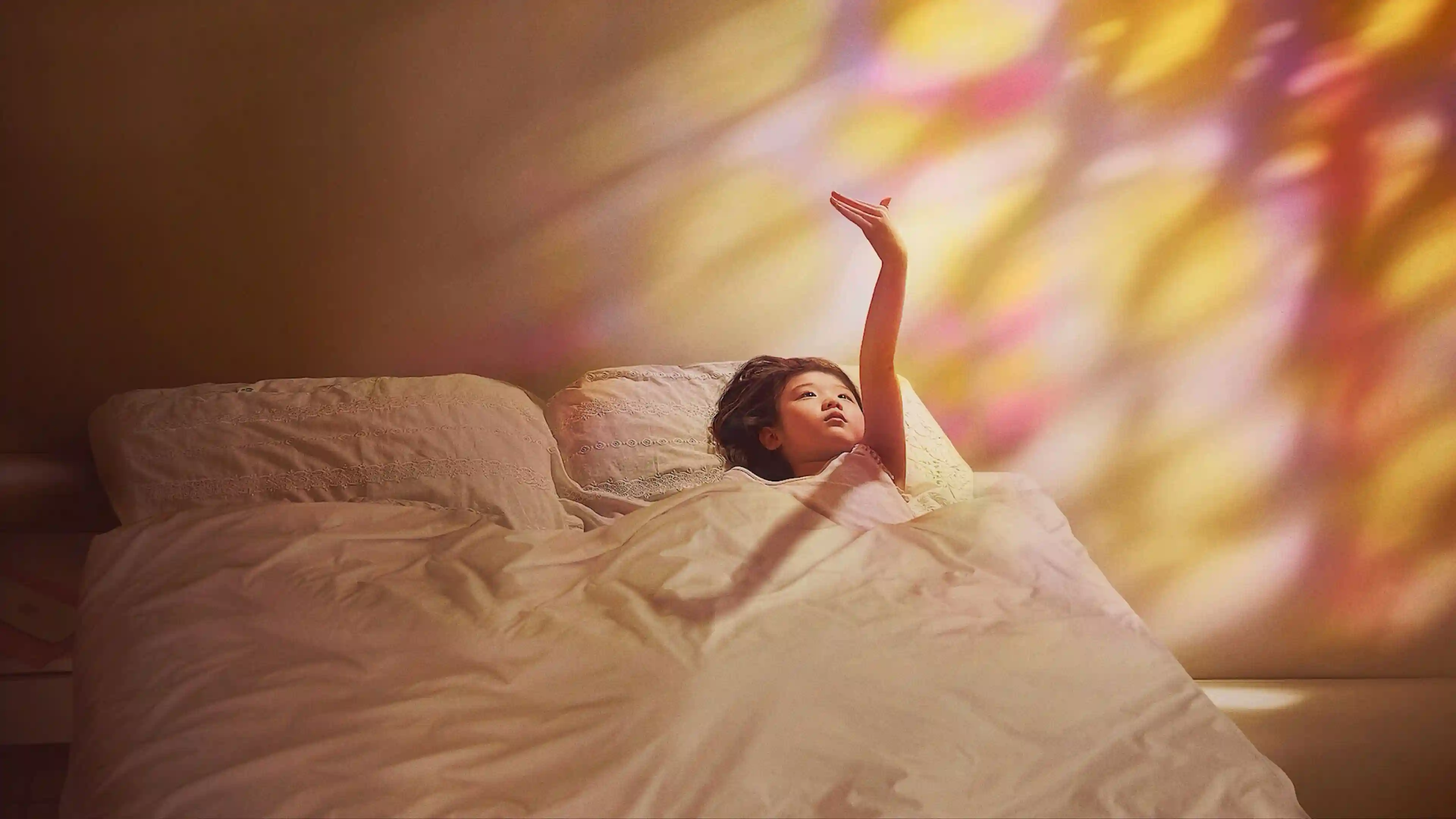 Backdrop phim Cô Gái Tay Chiêu