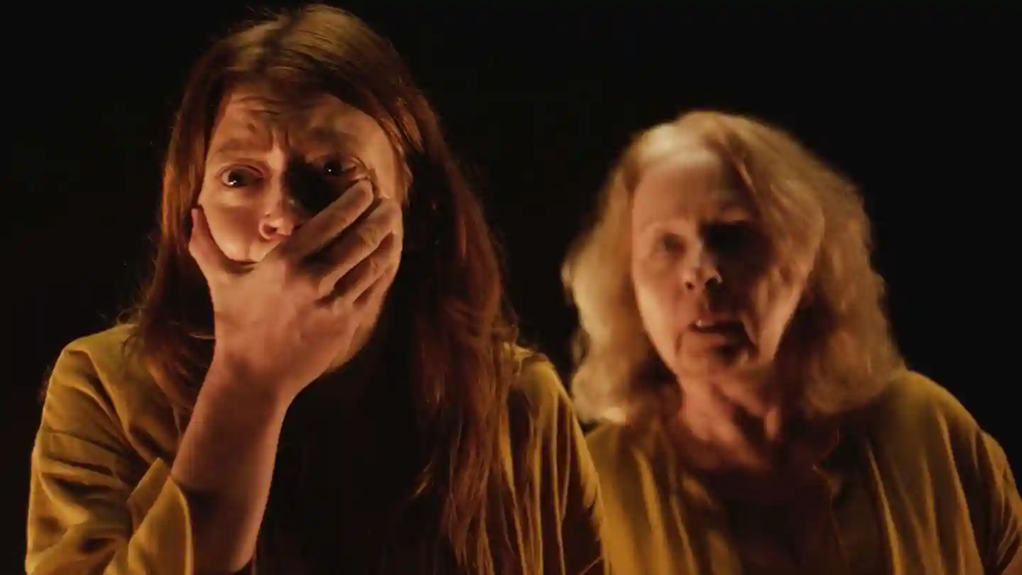 Backdrop phim Nghi Lễ Đầu Hàng