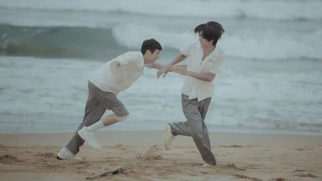 Backdrop phim Thấy bạn