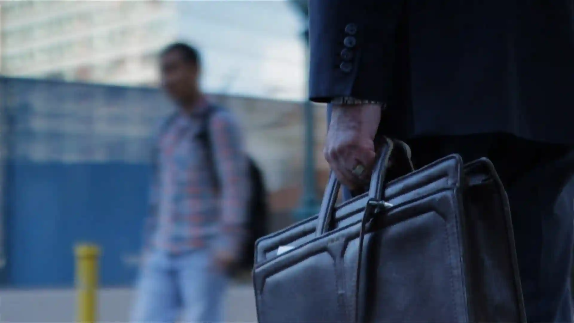 Backdrop phim Thời Khốn Khó: Thất Nghiệp Ở Long Island